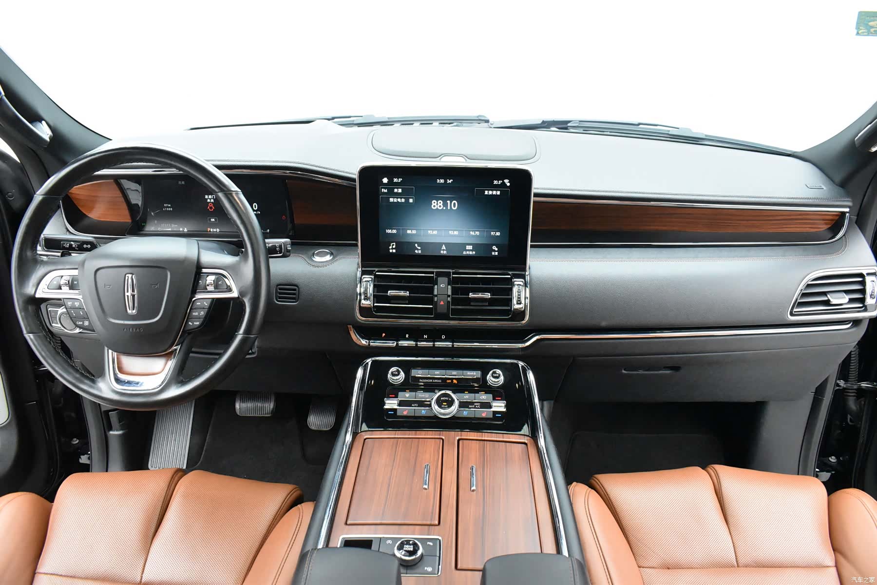 Lincoln Navigator, 2019 8