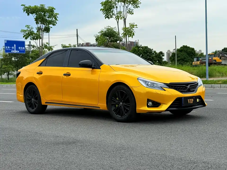 Toyota Reiz