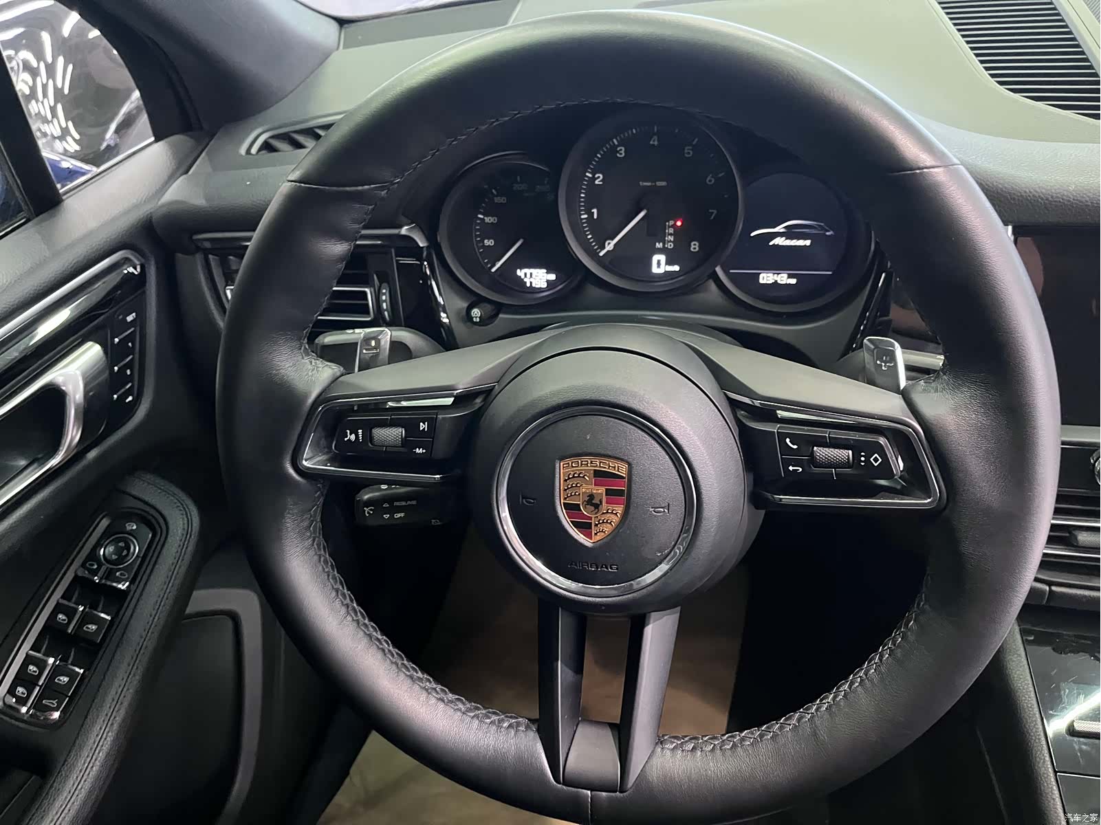 Porsche Macan, 2022 7