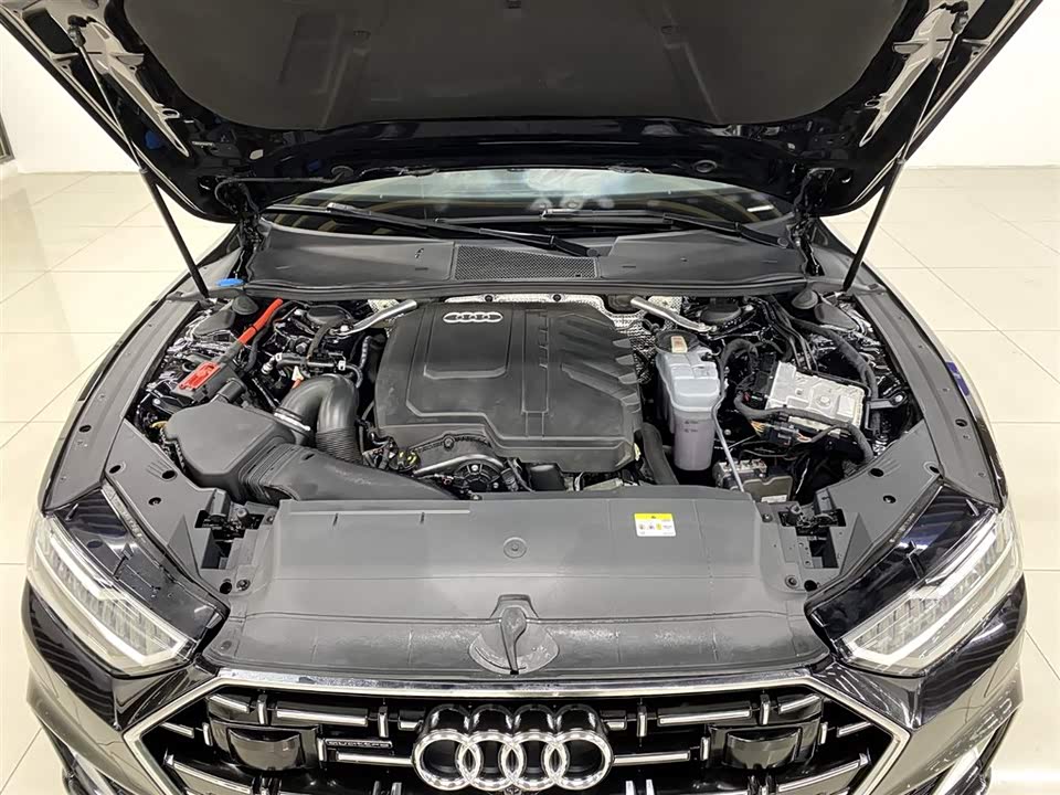 Audi A7L