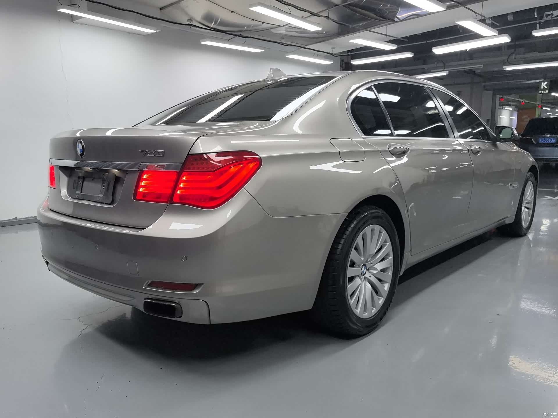 BMW 7 Series, 2010 16
