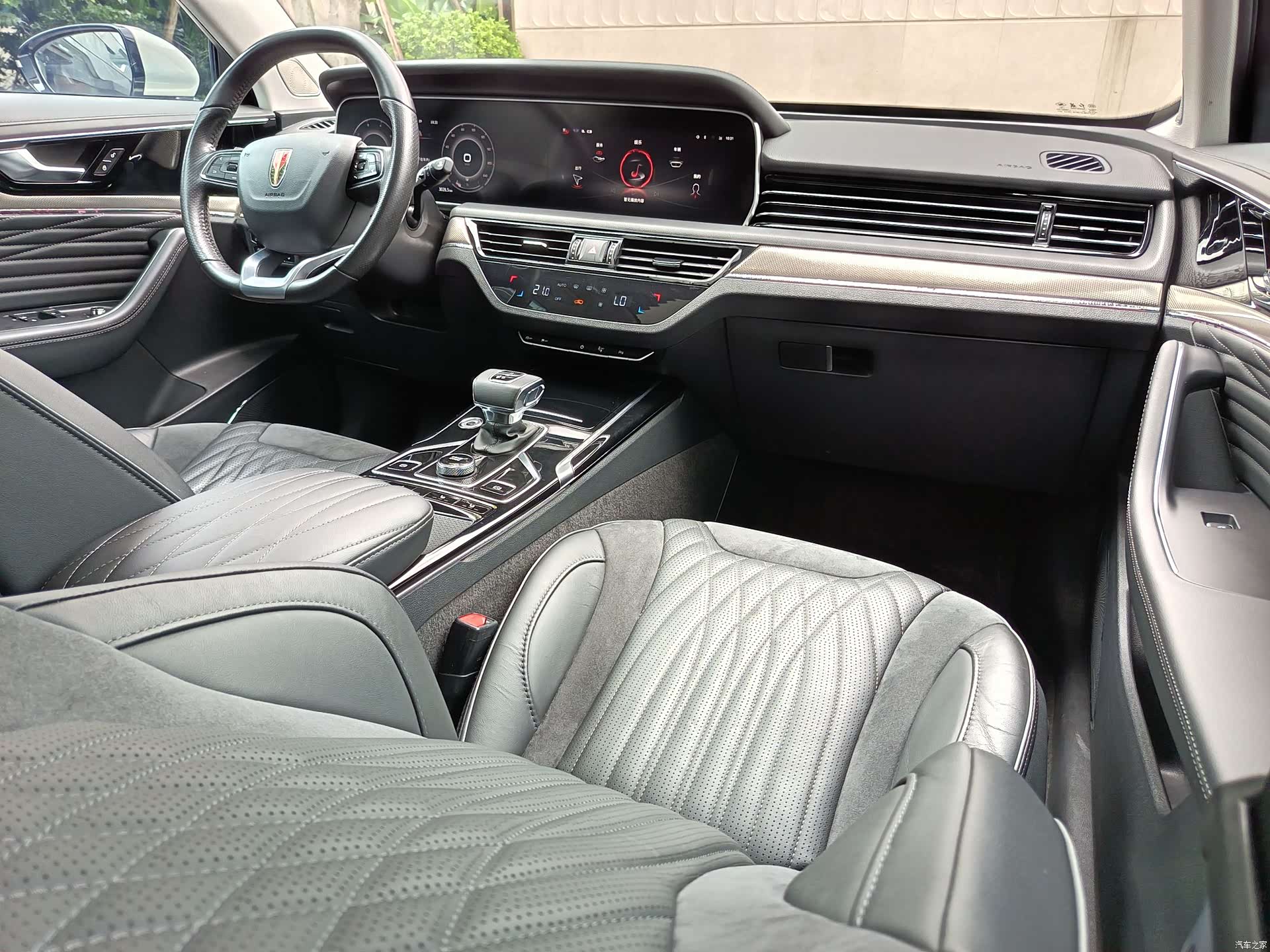 Hongqi HS5, 2022 16