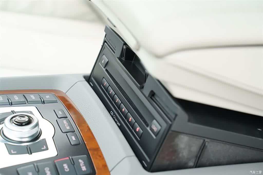 Audi Q7, 2010 26