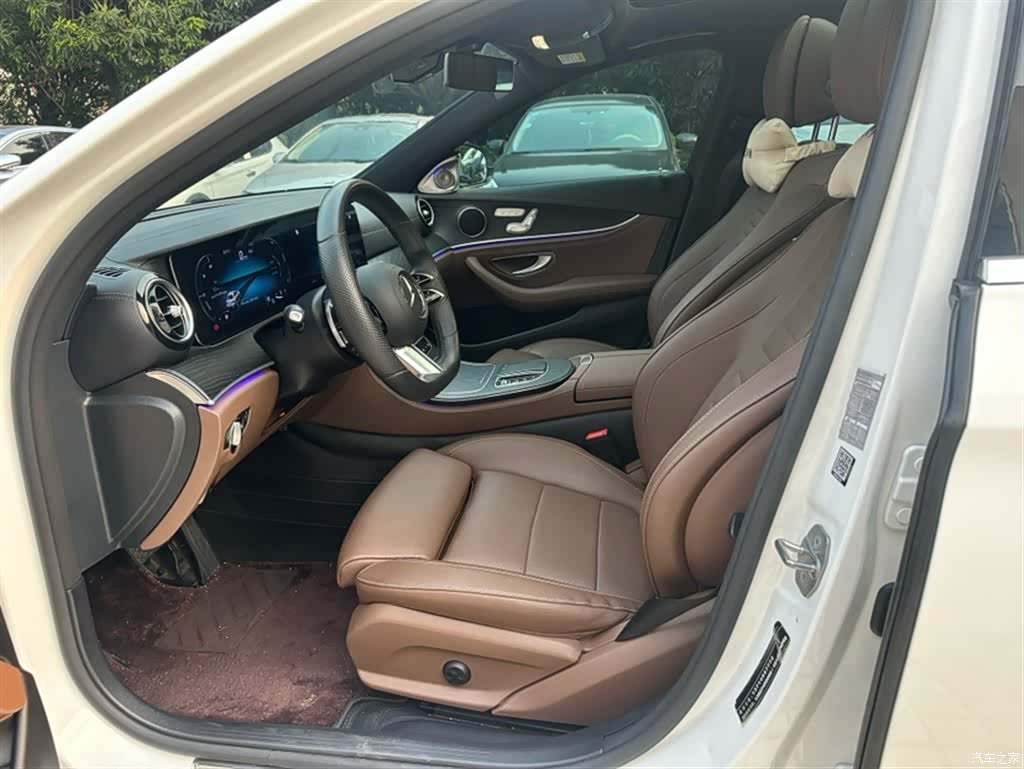 Mercedes-Benz E-Class, 2022 14