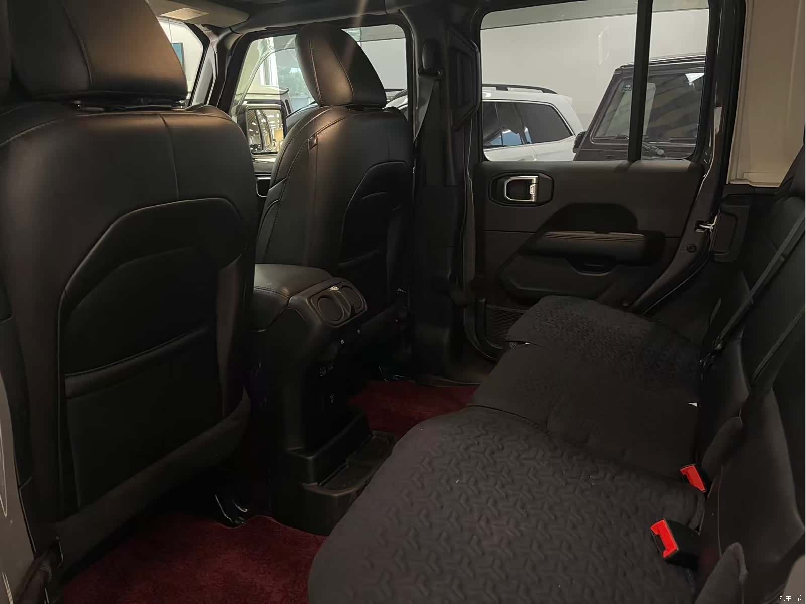 Jeep Wrangler, 2021 12