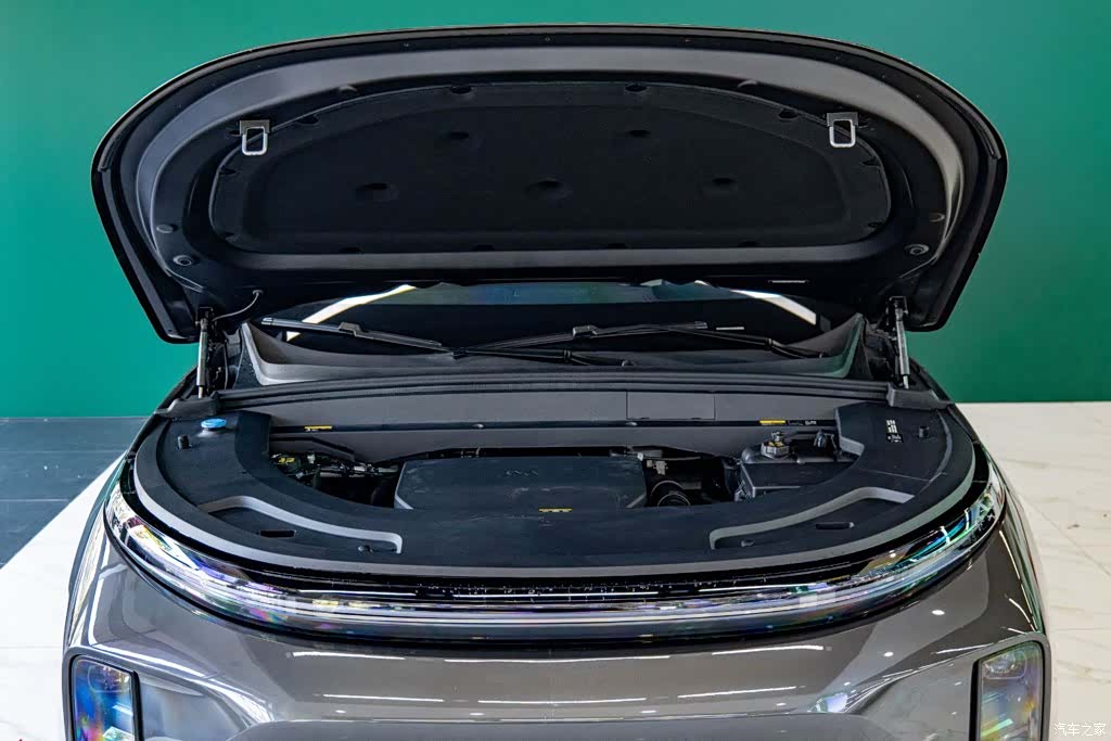 Li Auto L7, 2023 все фото