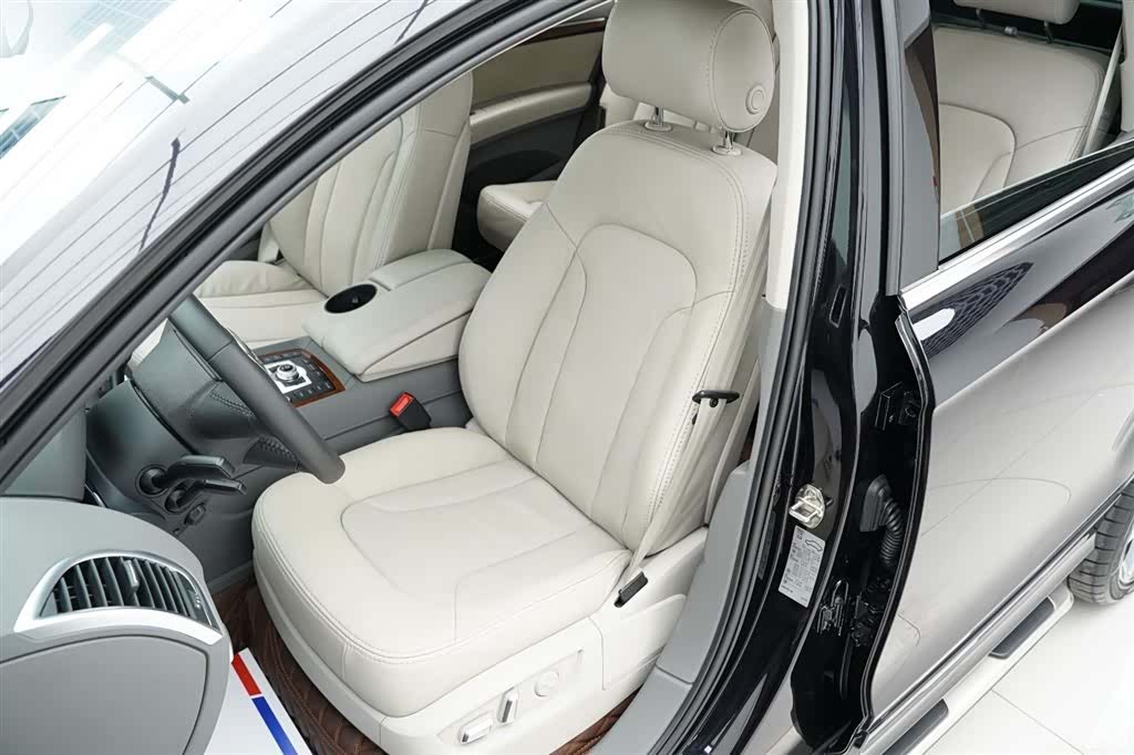 Audi Q7, 2010 6