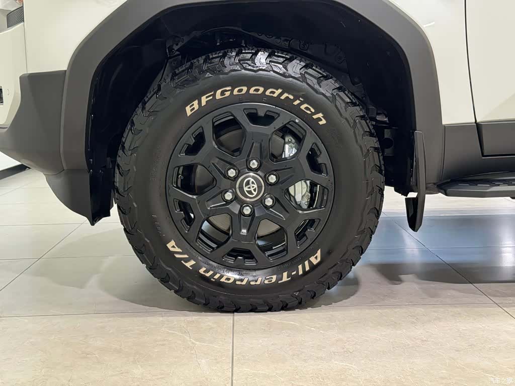 Toyota Prado, 2024 10
