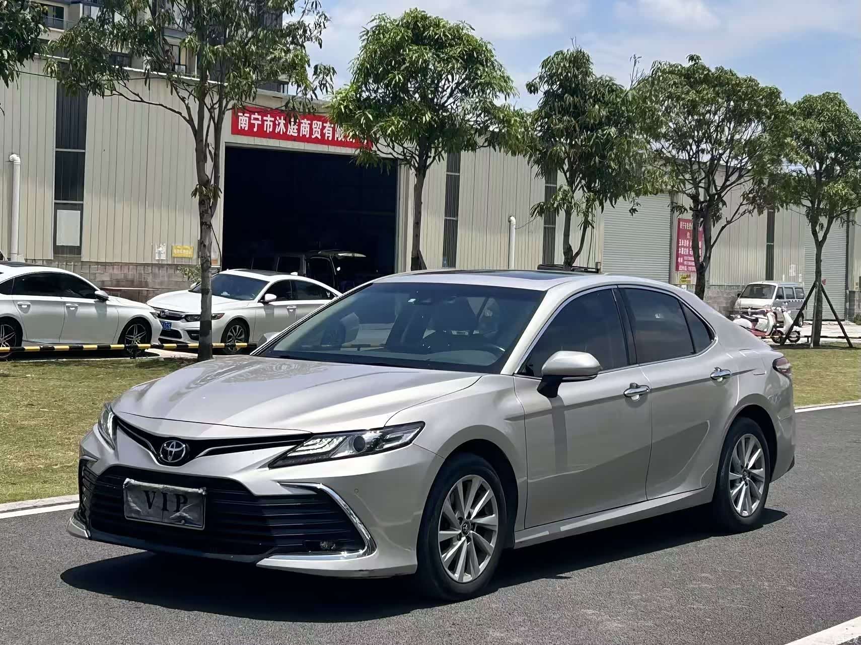 Toyota Camry, 2021 1