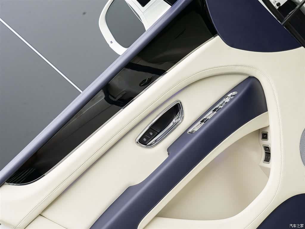 Bentley Bentayga, 2026 8