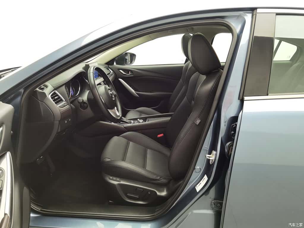 Mazda Atenza, 2016 10