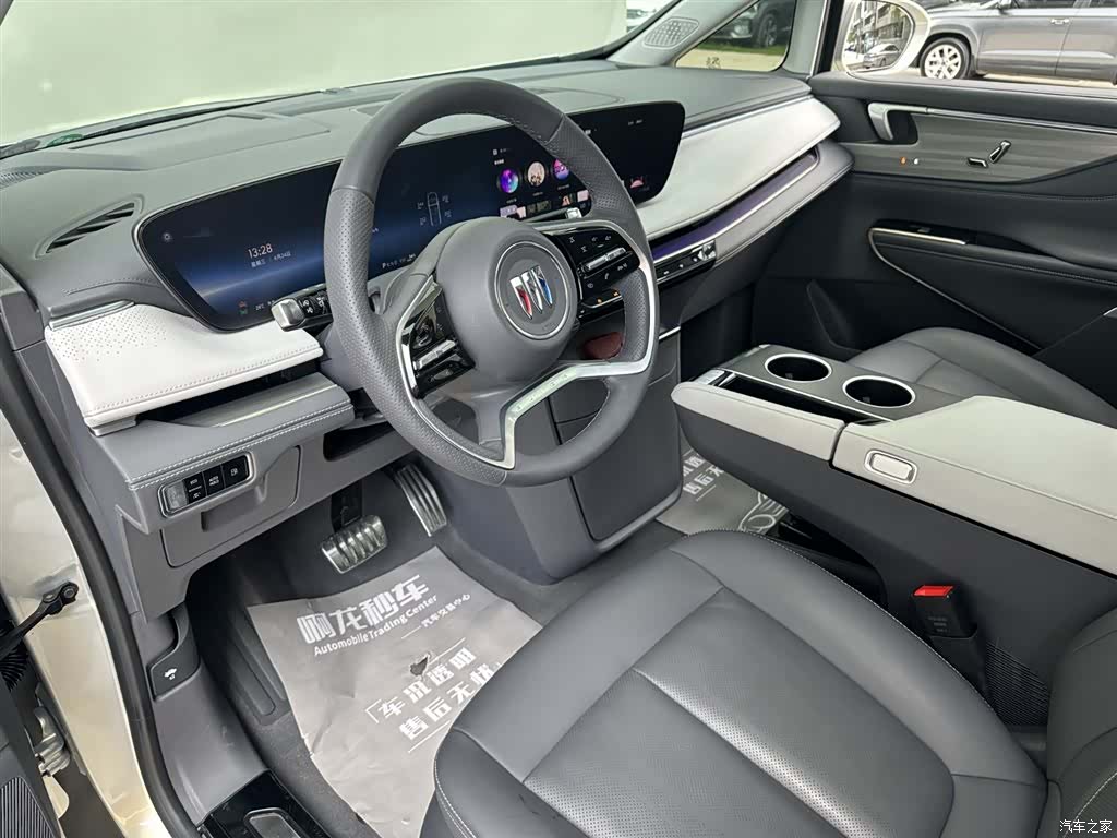 Buick GL8, 2025 8
