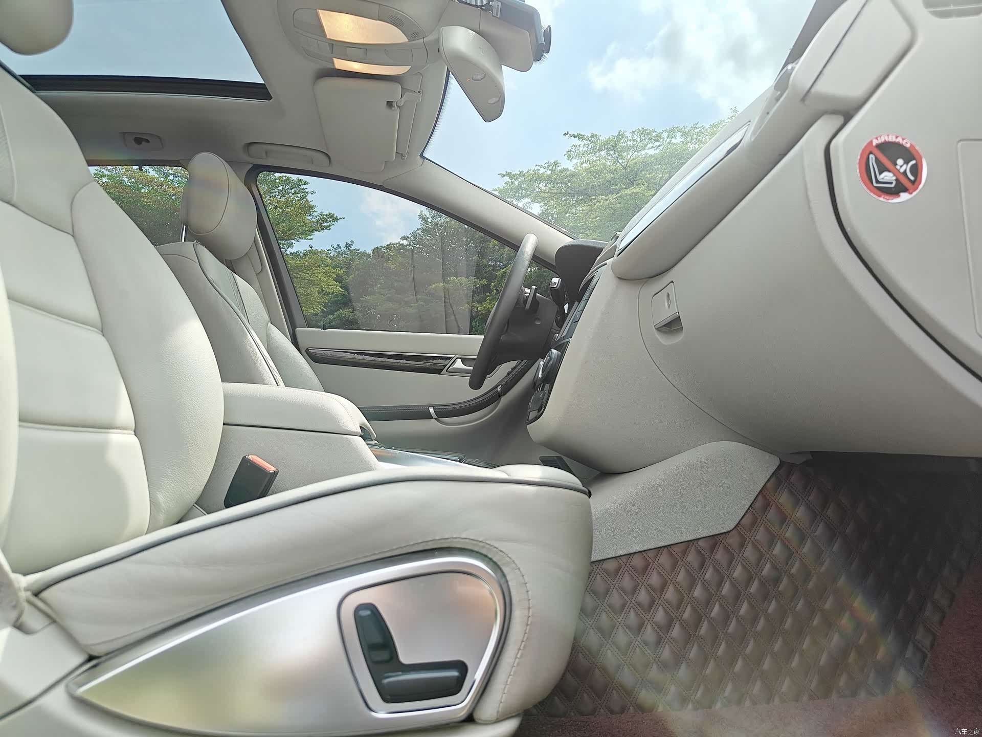 Mercedes-Benz R-Class, 2016 15