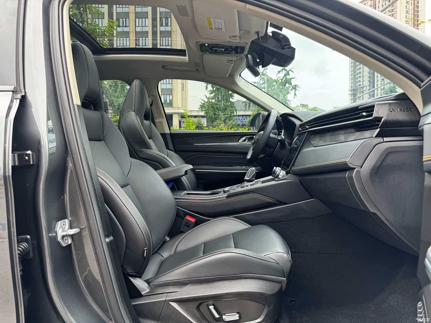 Lynk & Co 01, 2023 10