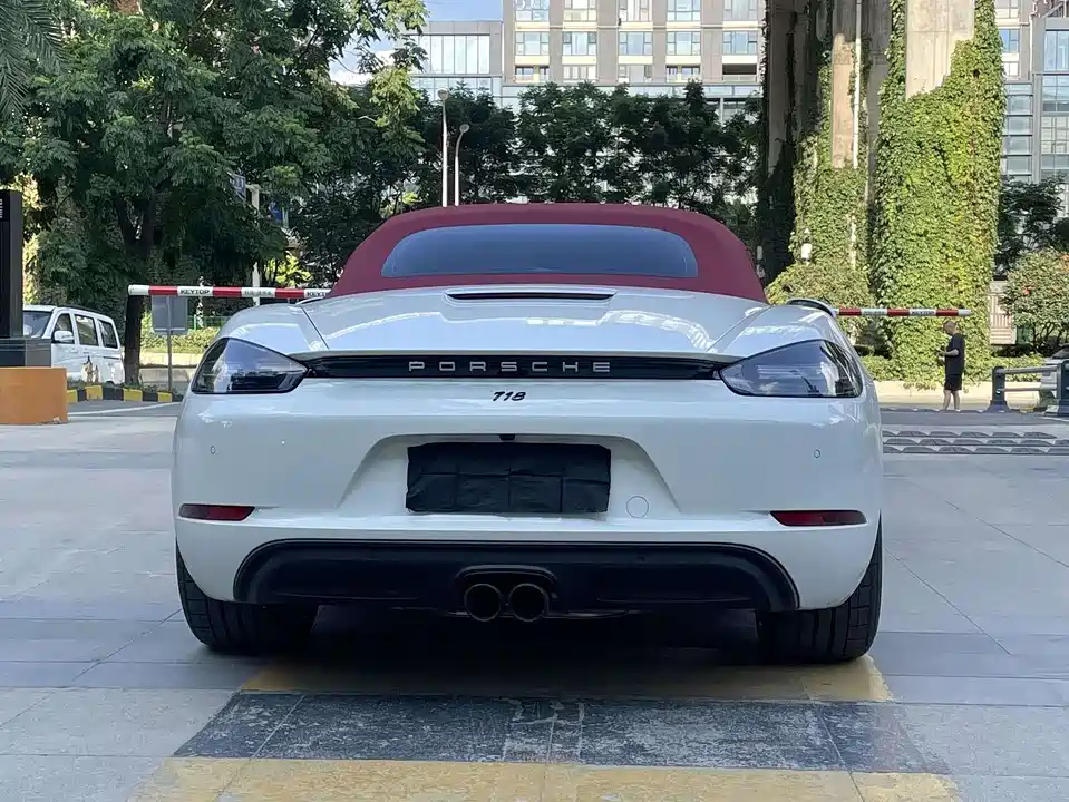 Porsche 718