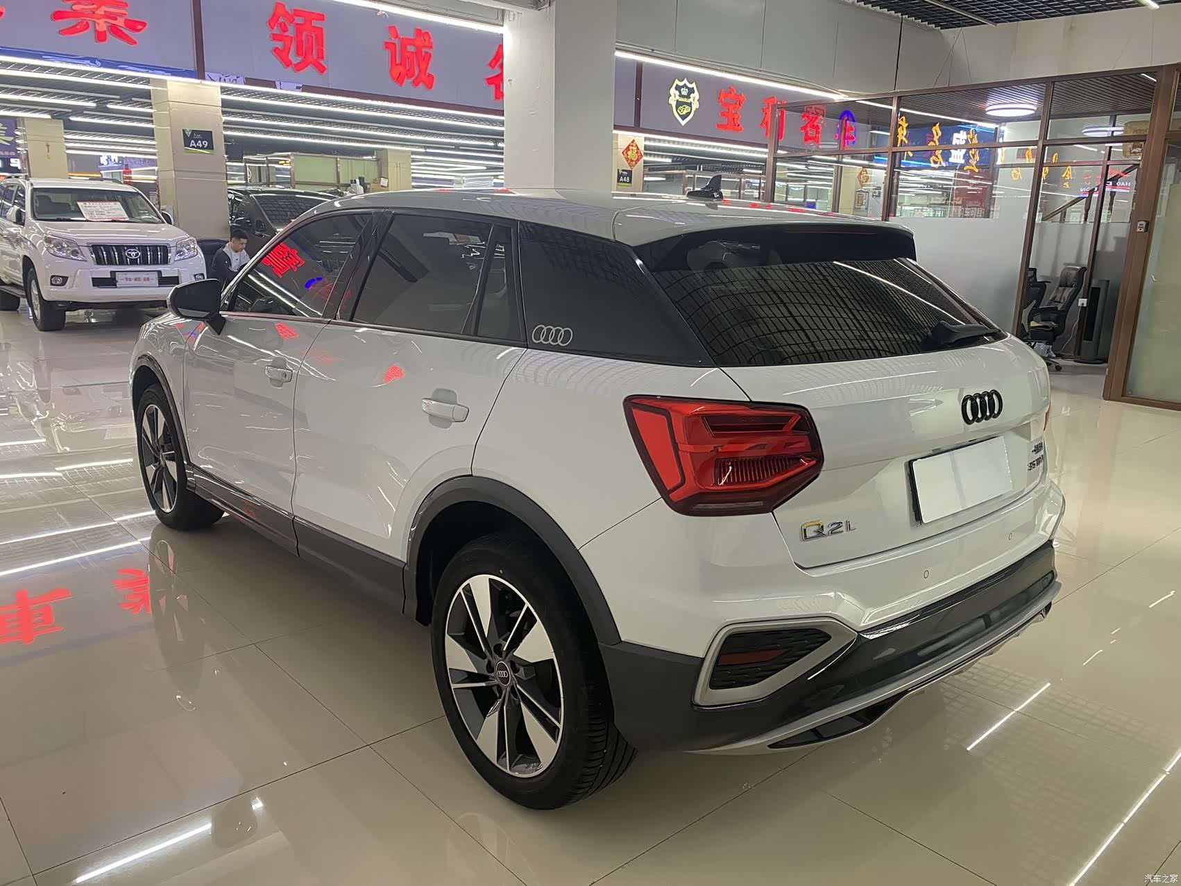 Audi Q2L, 2022 6