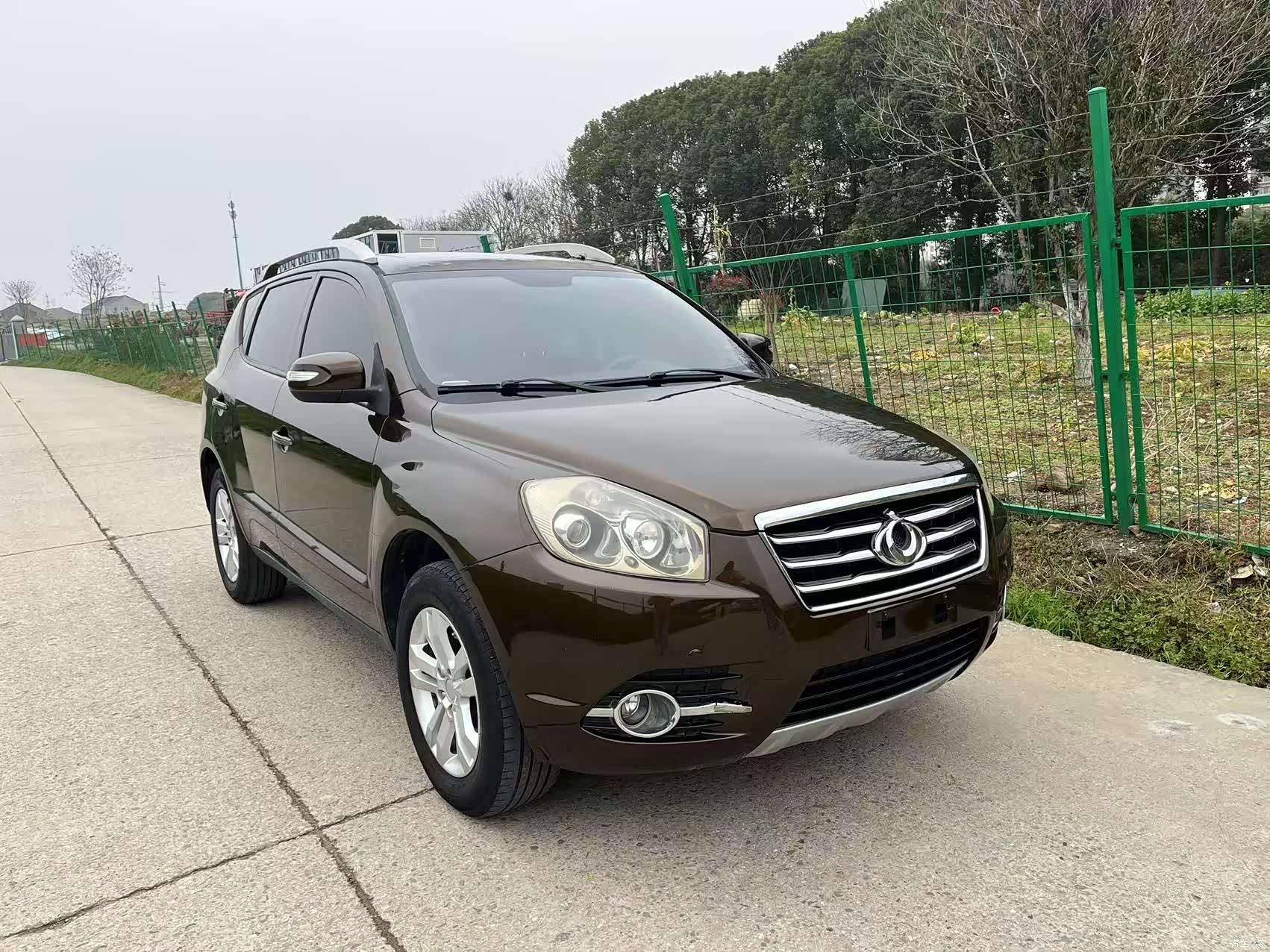 Geely GX7, 2014 3