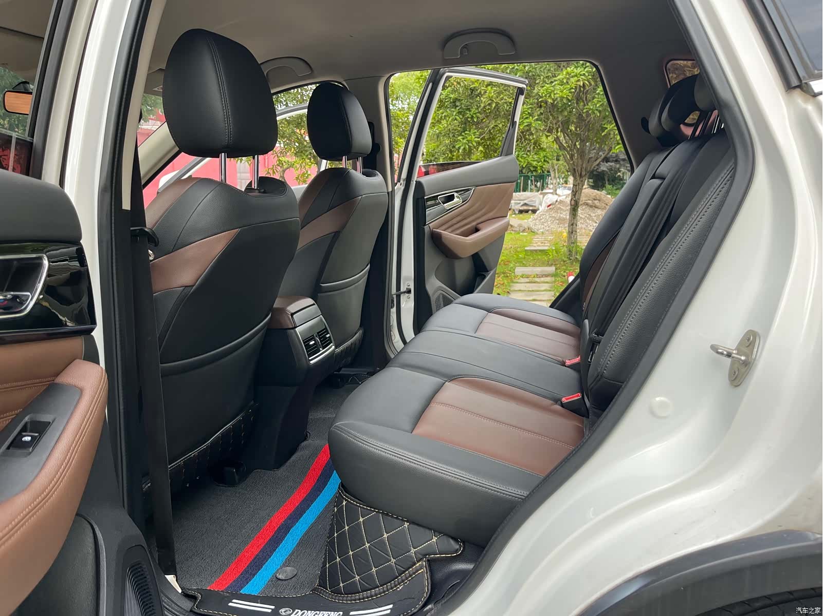DongFeng AX7, 2018 15