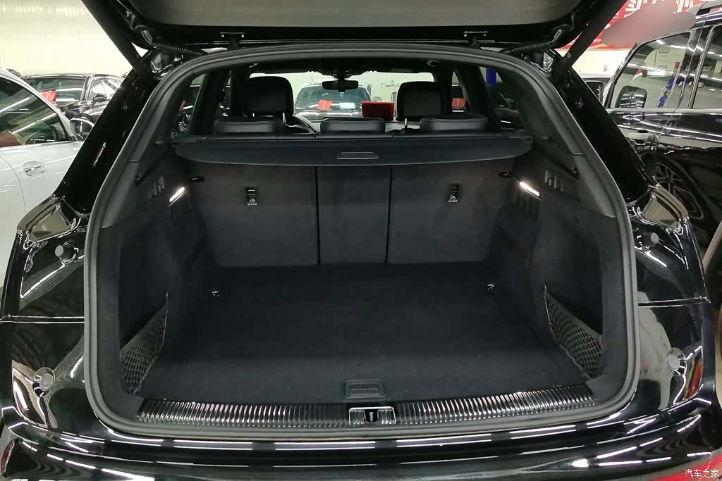 Audi Q5L, 2026 4