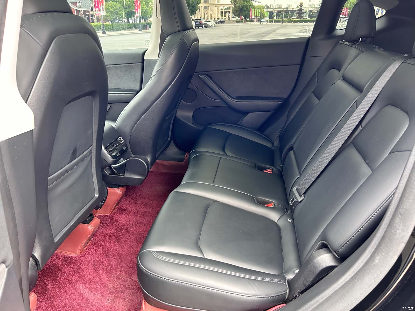 Tesla Model Y, 2023 6