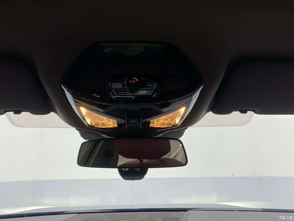 BMW 5 Series, 2026 28