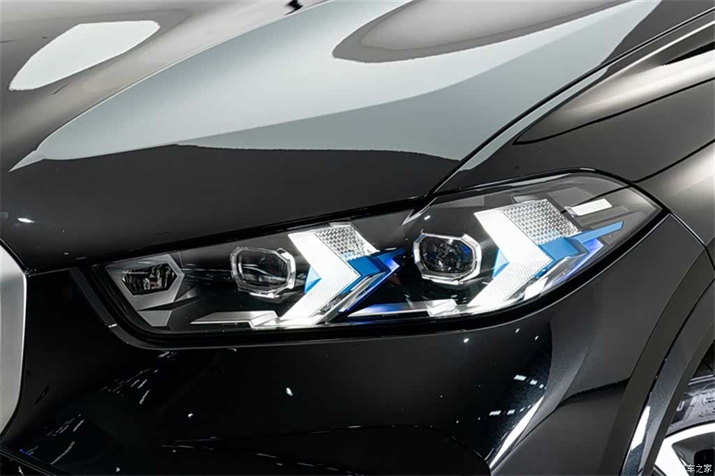 BMW X5, 2026 4