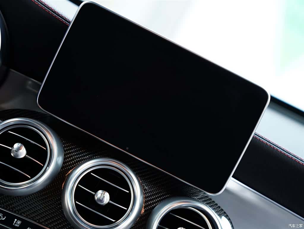 Mercedes-Benz GLC, 2019 46