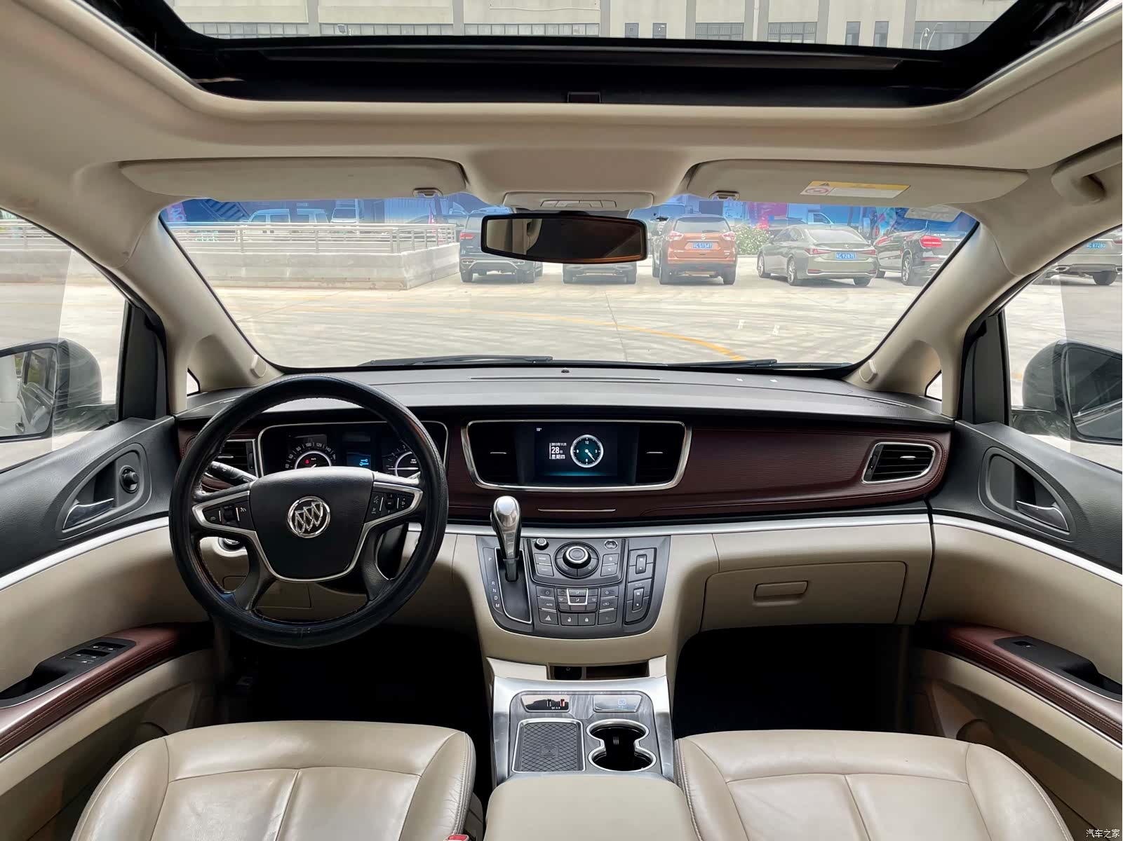 Buick GL8, 2020 8