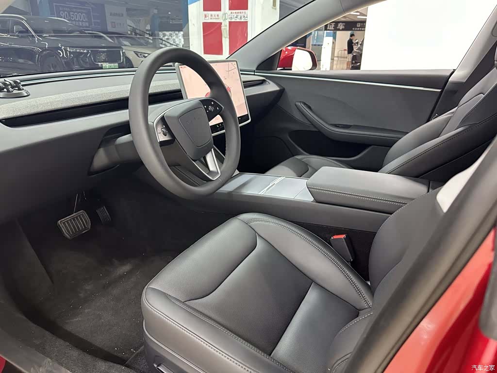 Tesla Model 3, 2024 12