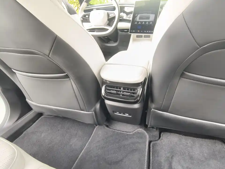 Geely Galaxy Galaxy L7