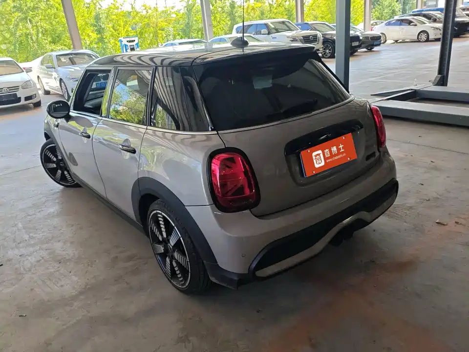 MINI MINI