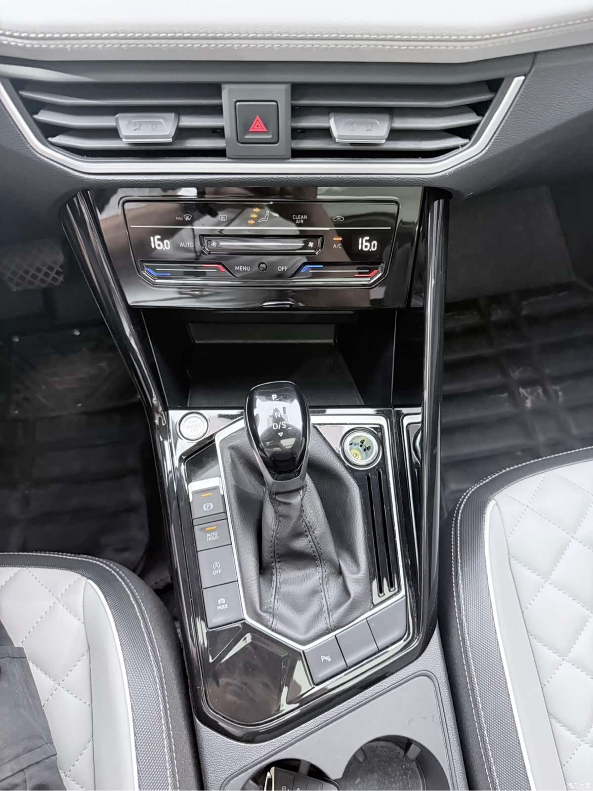 Volkswagen Tayron, 2023 10