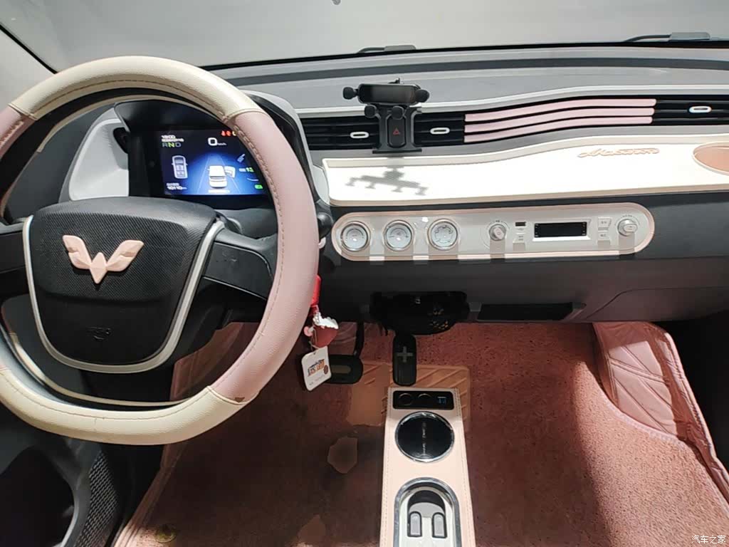 Wuling MINIEV, 2021 10
