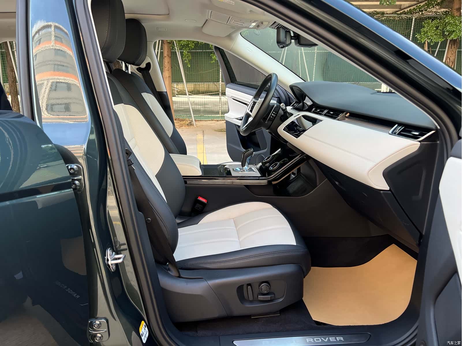 Land Rover Range Rover, 2023 все фото