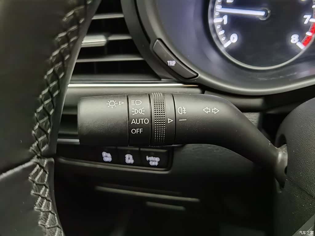Mazda Mazda3, 2023 21