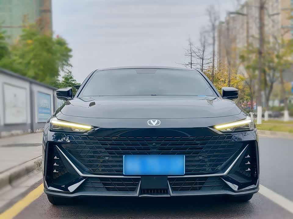 Changan UNI-V
