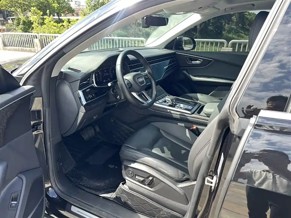 Audi Q8 Audi Q8