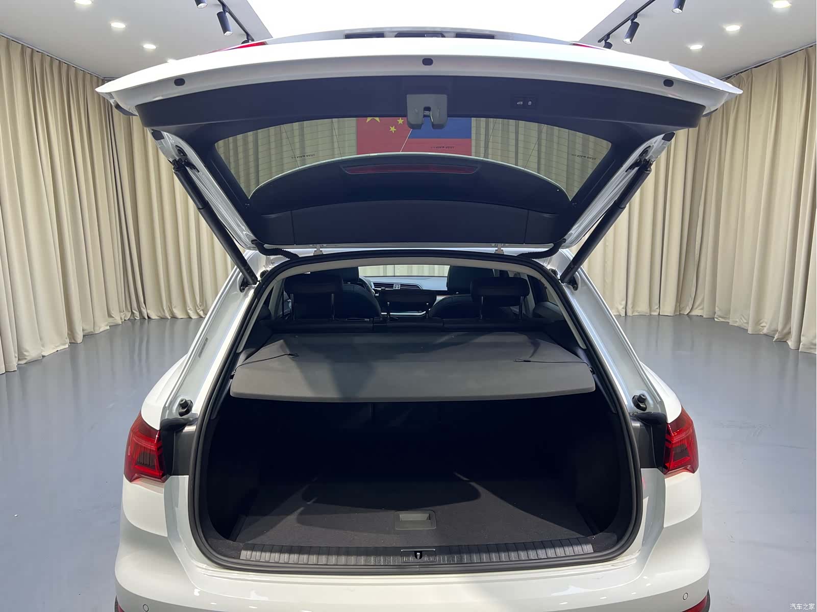 Audi Q3, 2022 6