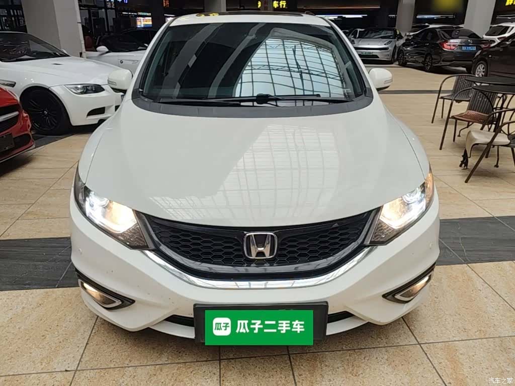 Honda Jade, 2015 3