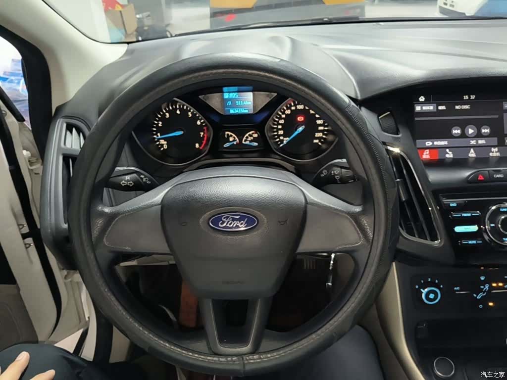 Ford Focus, 2017 11