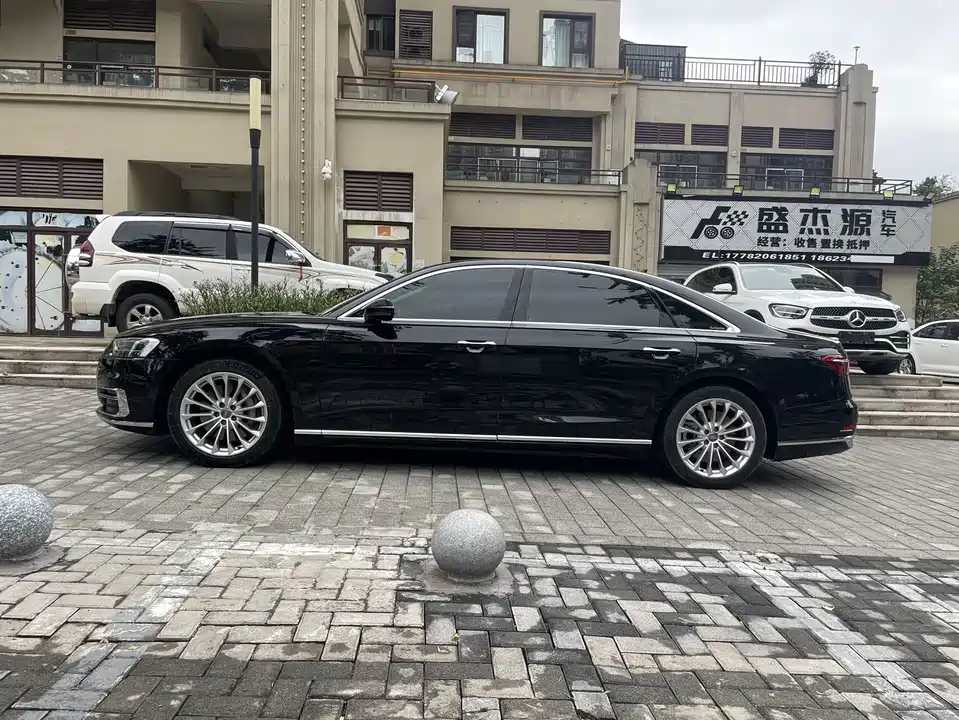 Audi A8