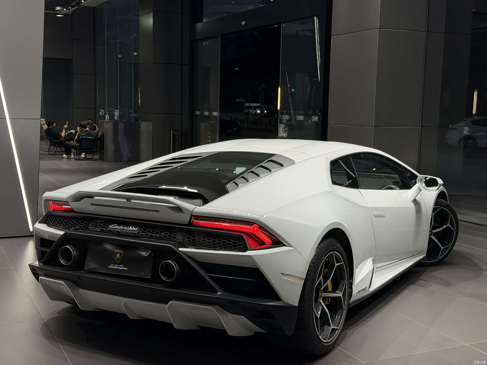 Lamborghini Huracán, 2021 9