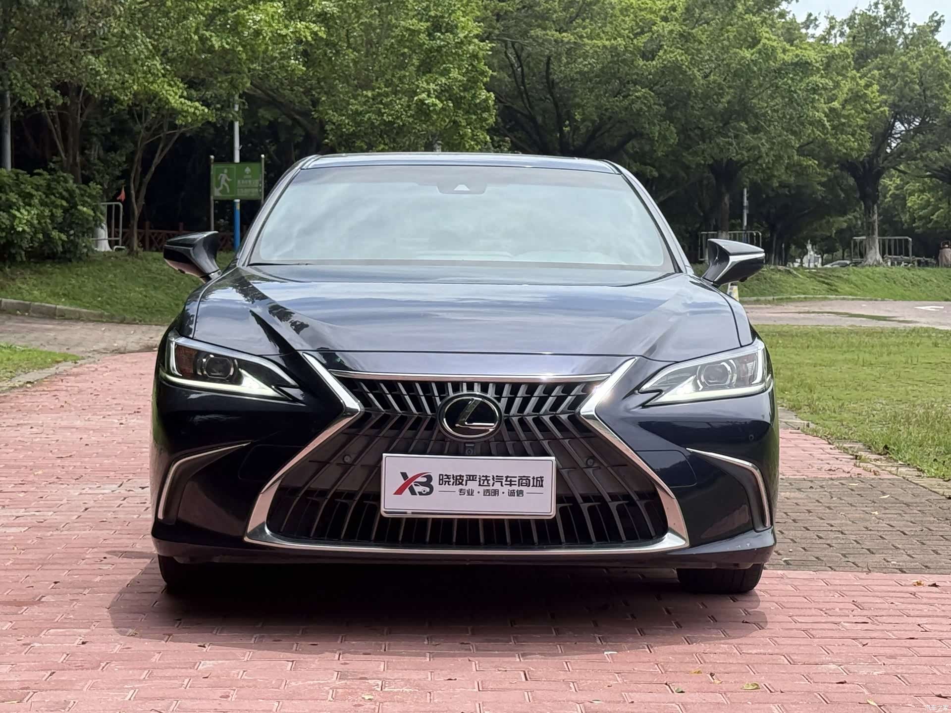 Lexus ES, 2022 2