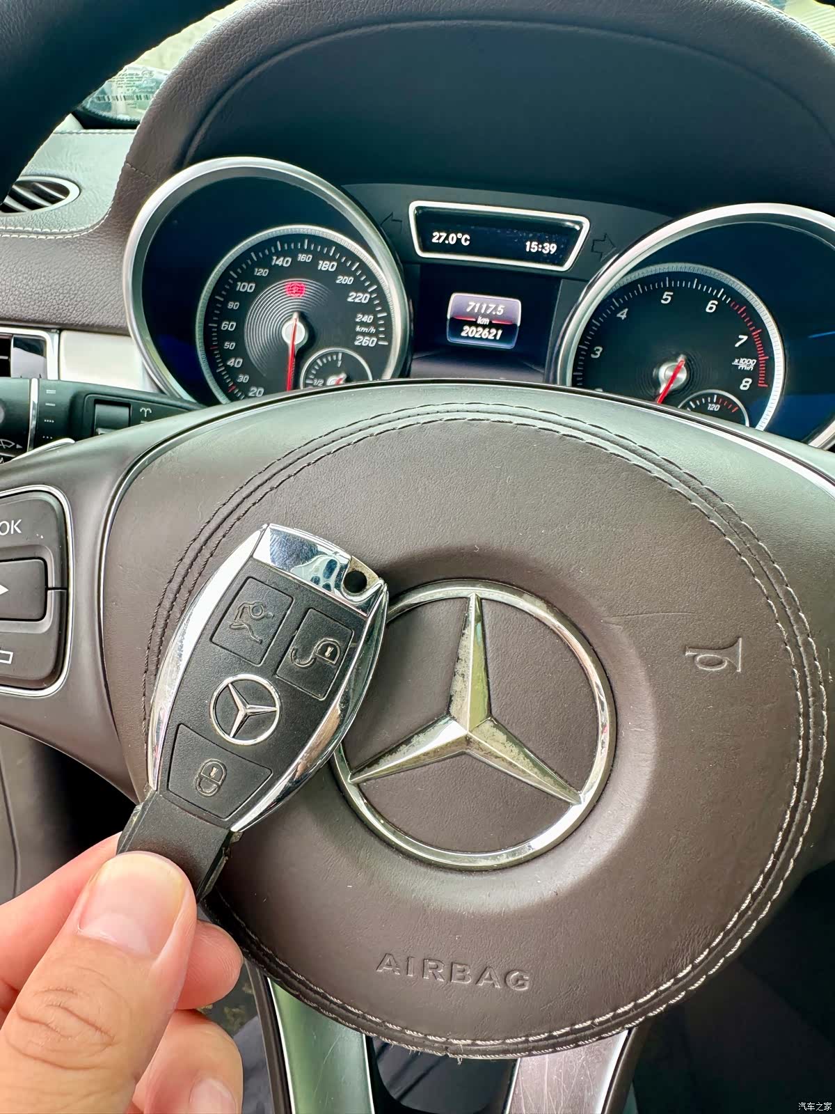 Mercedes-Benz GLS, 2016 28