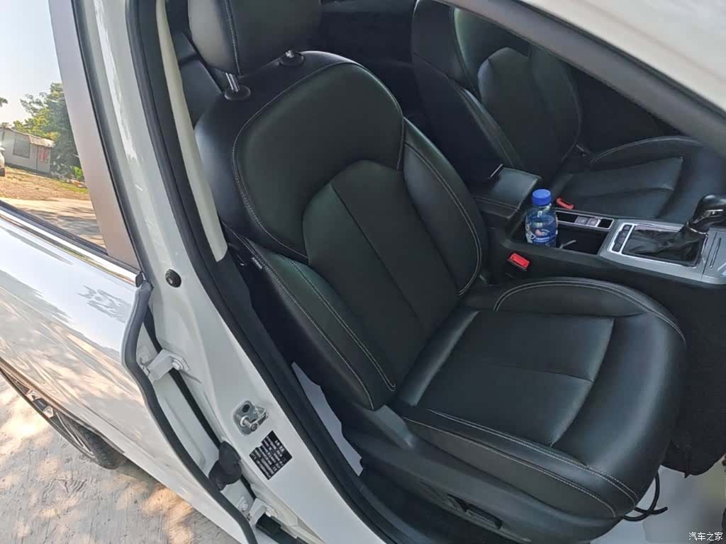 Roewe RX5, 2016 25