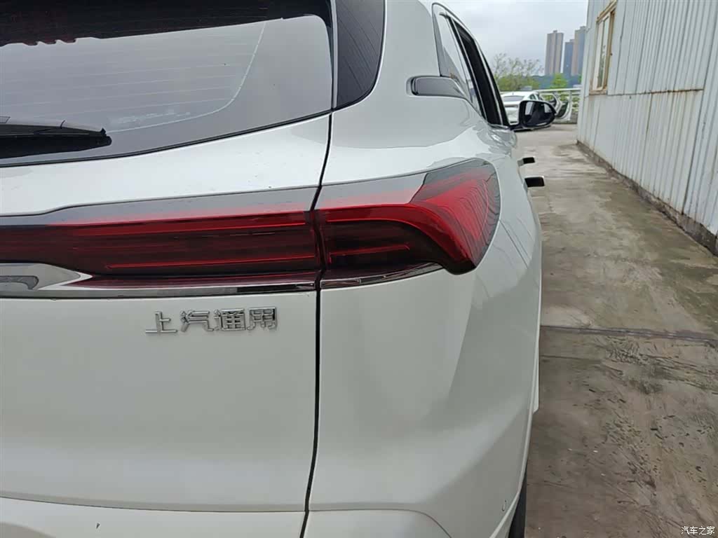 Buick E5, 2025 8