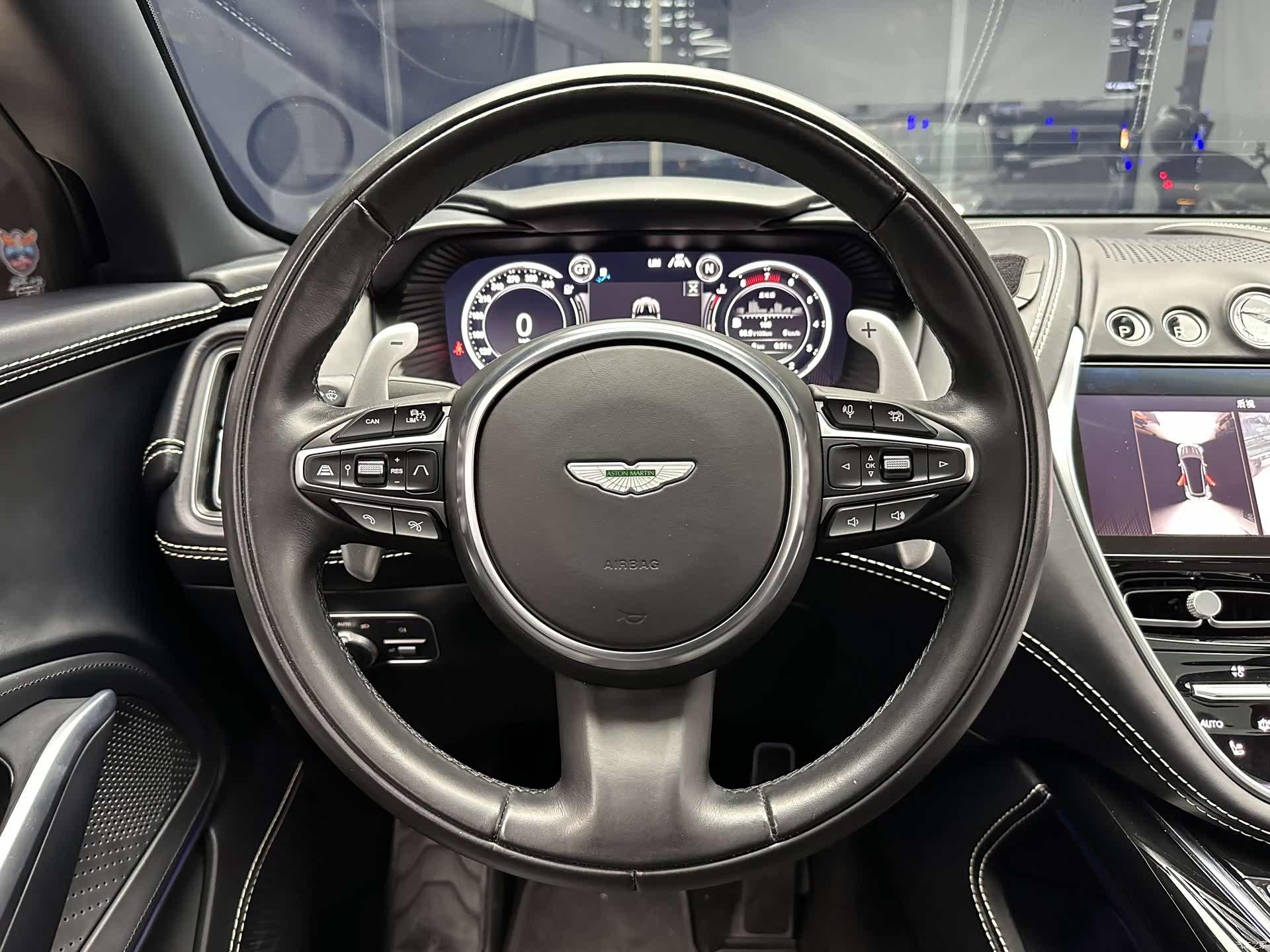 Aston Martin DBX, 2022 20
