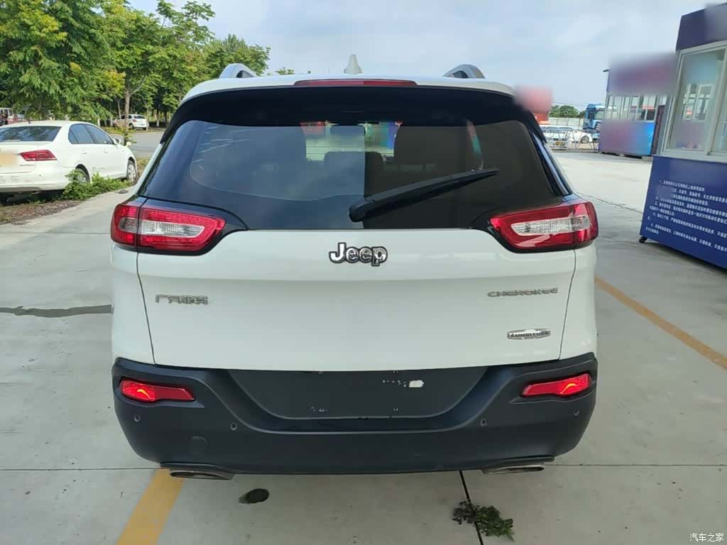 Jeep Cherokee, 2017 6