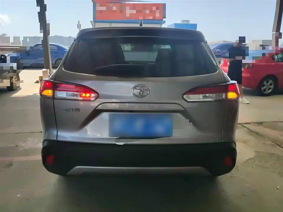 Toyota Corolla Sharp amplifier