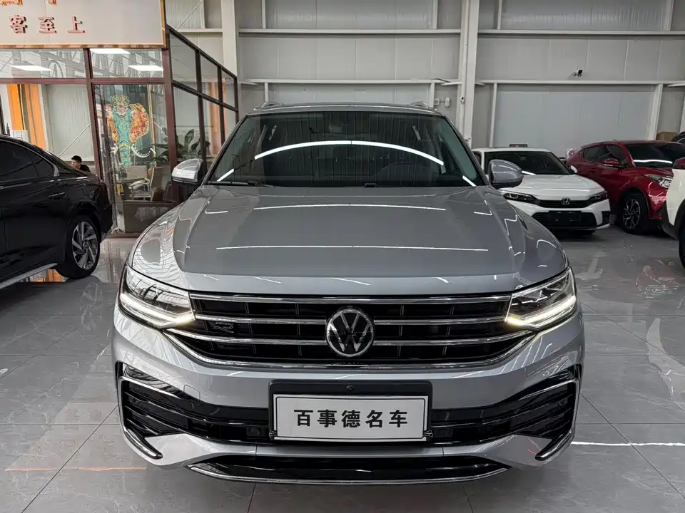 Volkswagen Tiguan L
